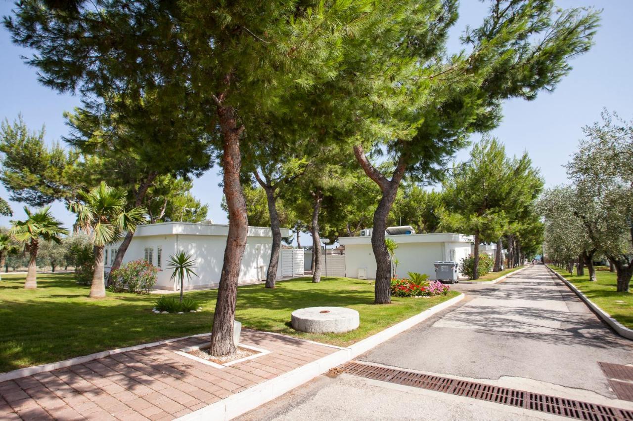 Villaggio Baia Del Monaco Manfredonia Exterior foto